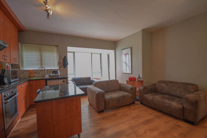 To Let 1 Bedroom Property for Rent in Sea Point Western Cape